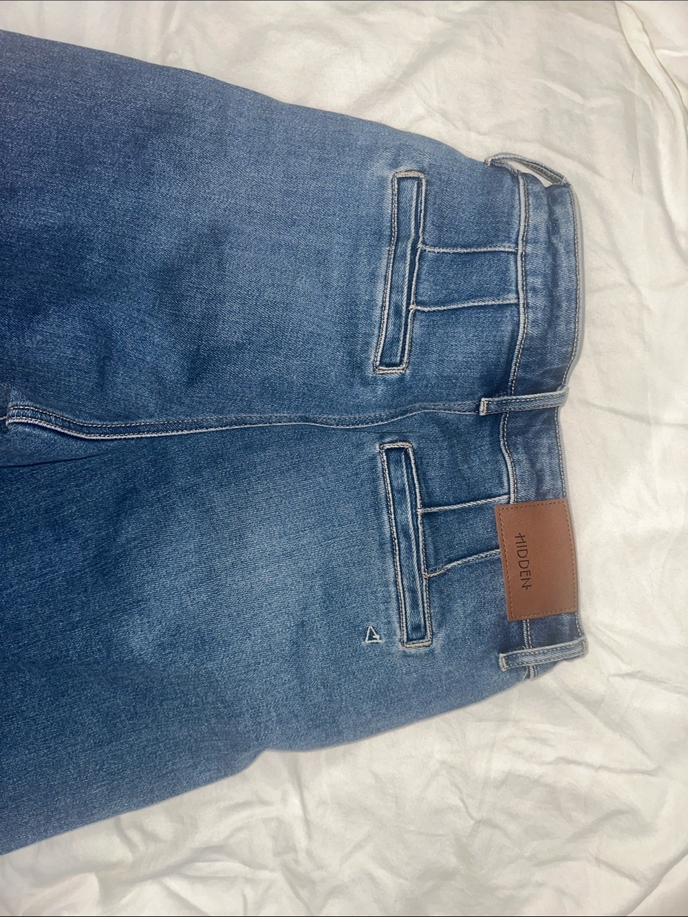 HIDDEN NYC Wide-Leg Mid Blue Jeans - Picture 7 of 8